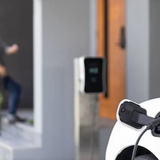 Fremont EV Charger Installation: Upgrading Older Home Panels for Level 2 Charging
